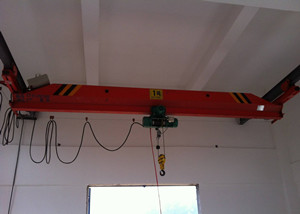 LXB型防爆電動(dòng)單梁懸掛起重機